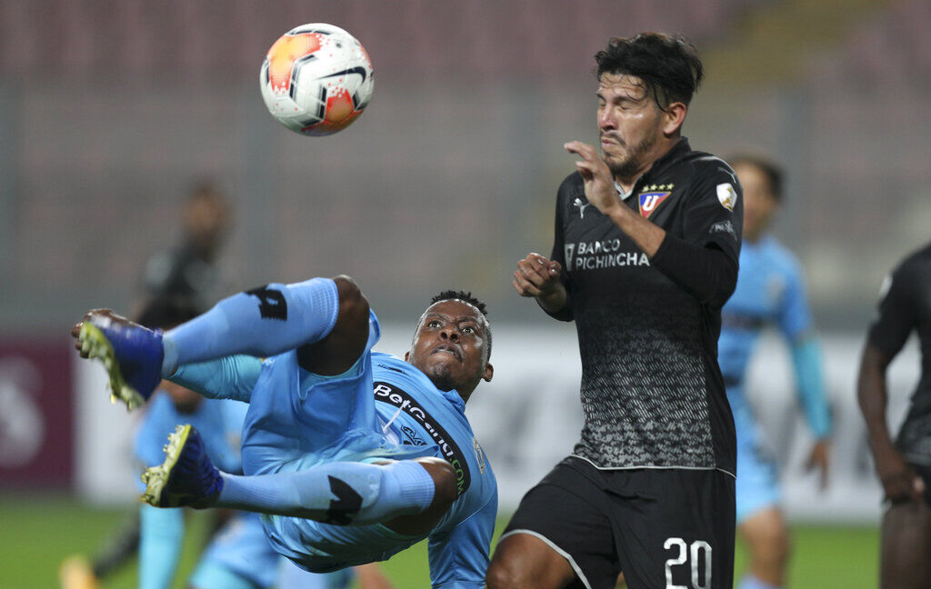 APTOPIX Peru Ecuador Soccer Copa Libertadores